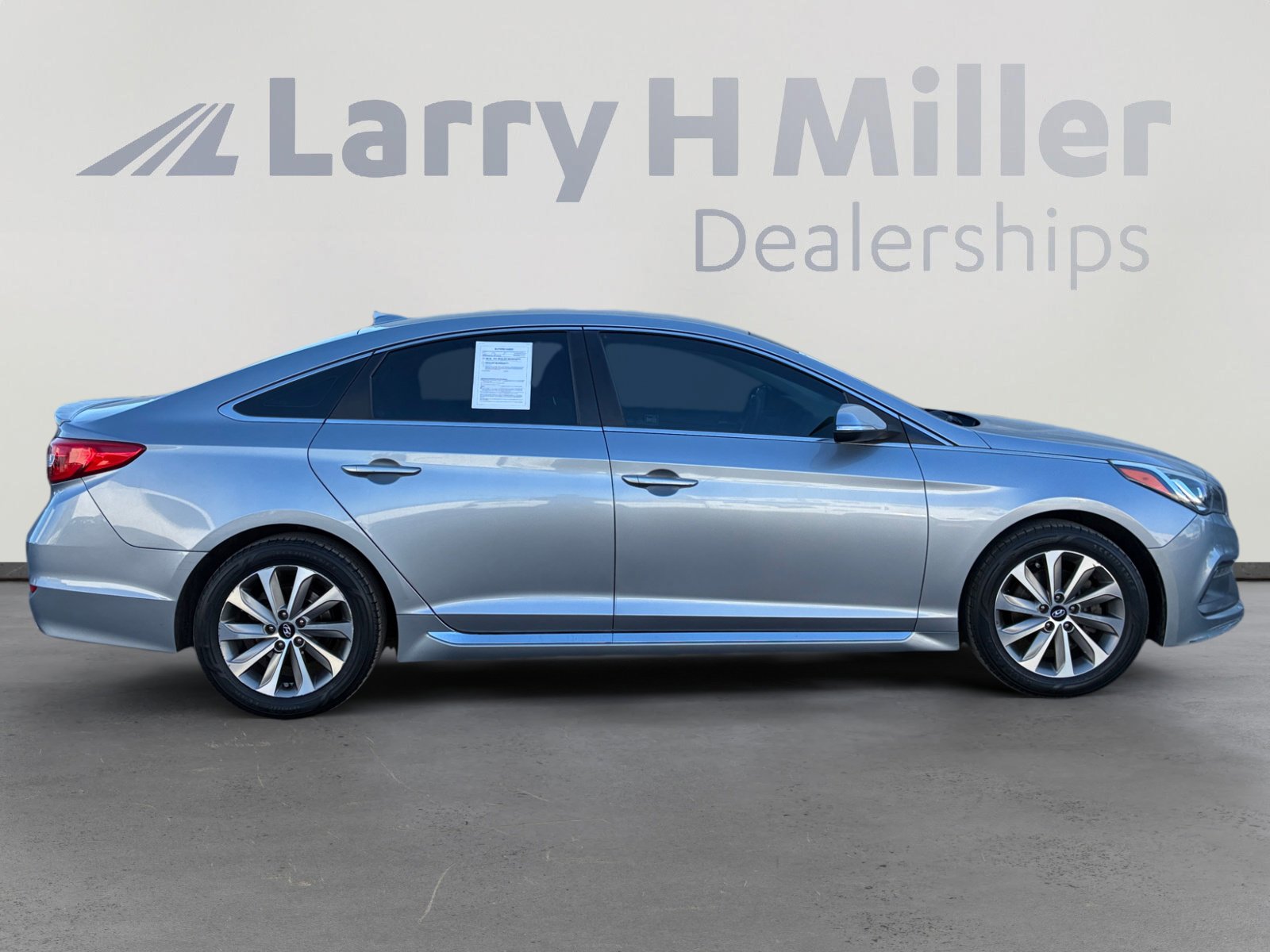 Used 2017 Hyundai Sonata Sport image 6