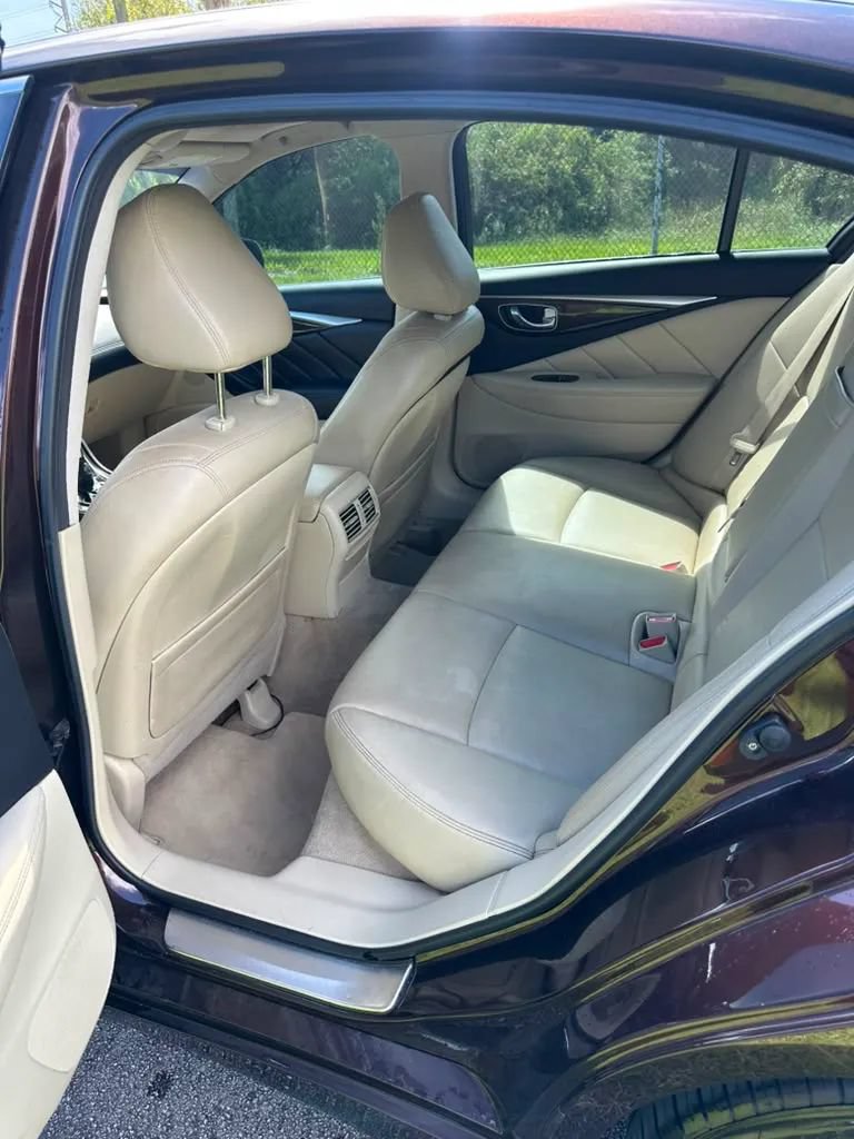 Used 2018 INFINITI Q50 Luxe AWD/4WD image 12