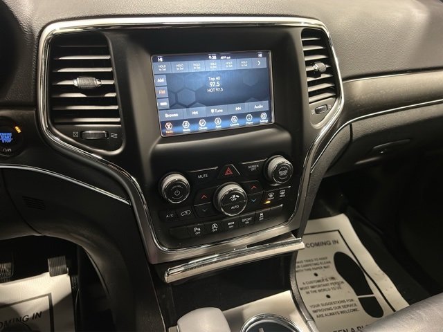 Used 2018 Jeep Grand Cherokee Limited image 15