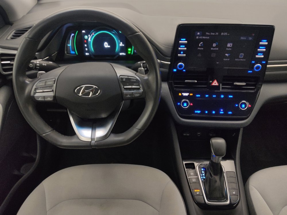 Used 2022 Hyundai Ioniq SE image 22