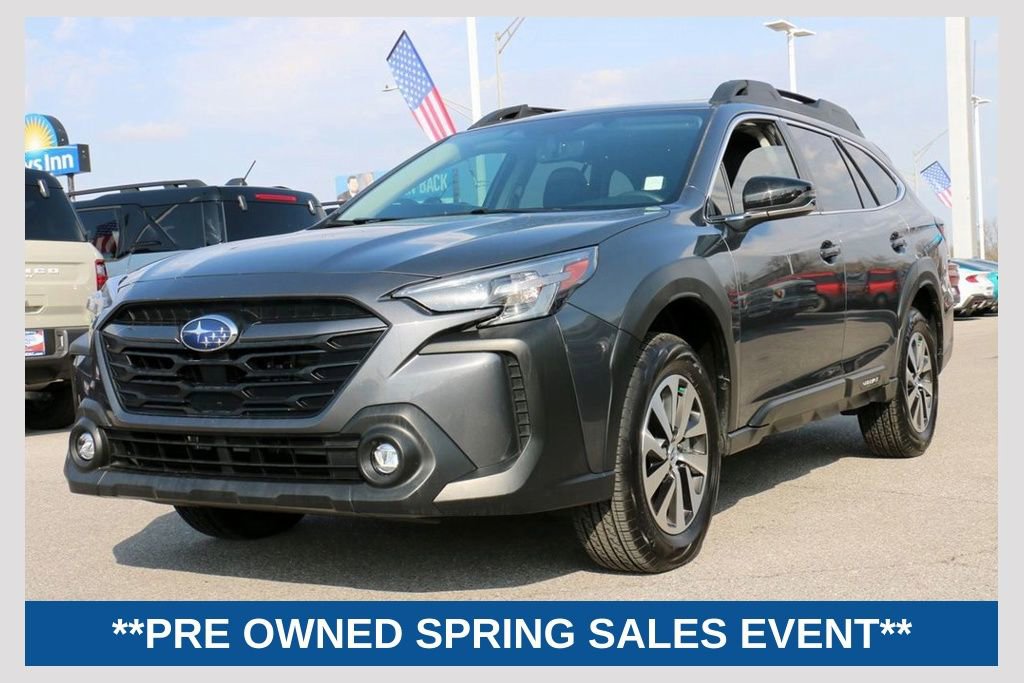 Used 2025 Subaru Outback Premium image 1