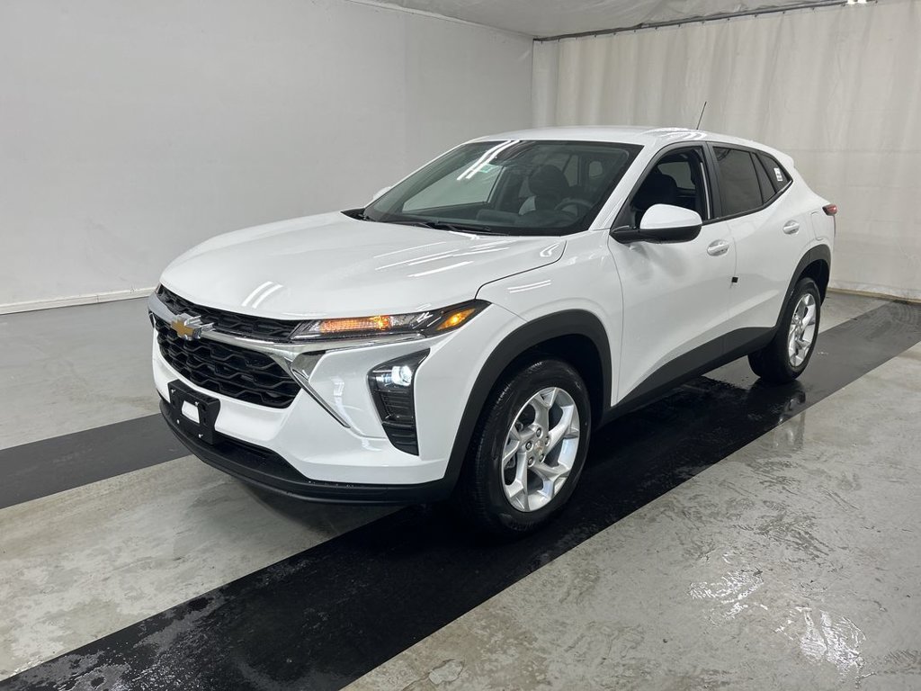 New 2026 Chevrolet Trax LS w/ LS Convenience Package FWD image 4
