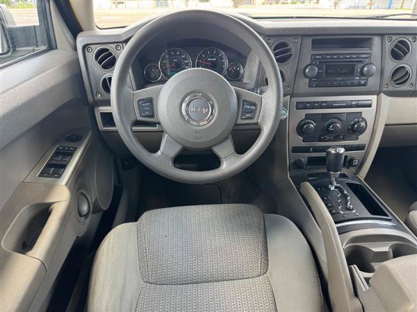 Used 2007 Jeep Commander Sport RWD image 10