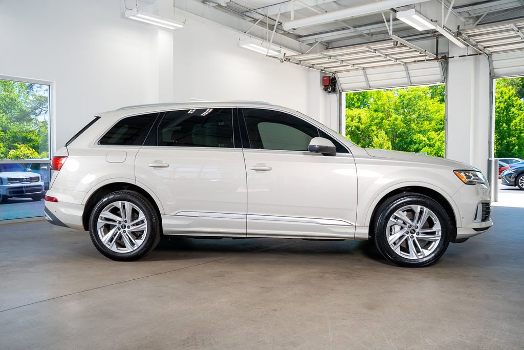 Used 2023 Audi Q7 2.0T Premium AWD/4WD image 12