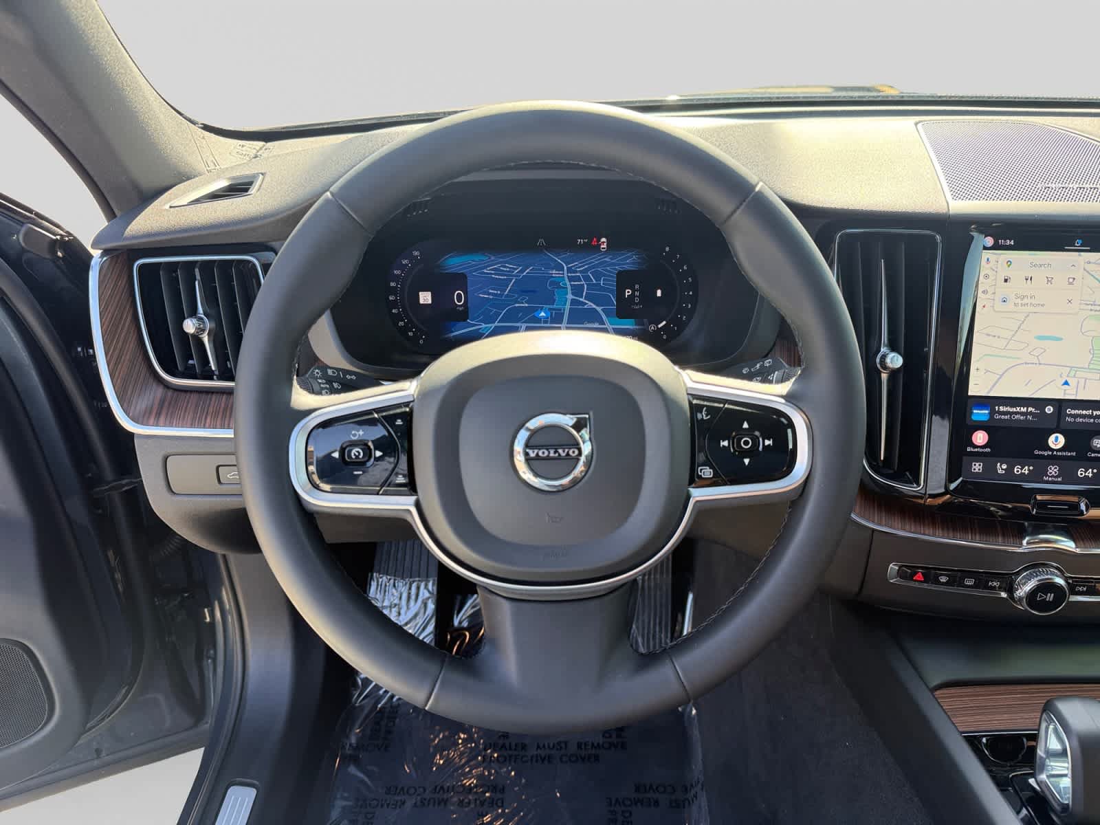 Used 2024 Volvo XC60 B5 Plus w/ Climate Package AWD/4WD image 11