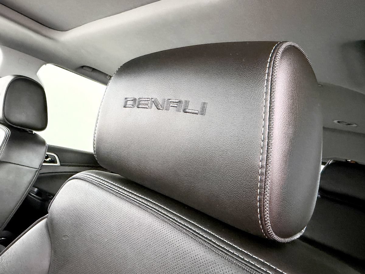 Used 2019 GMC Yukon Denali AWD/4WD image 37