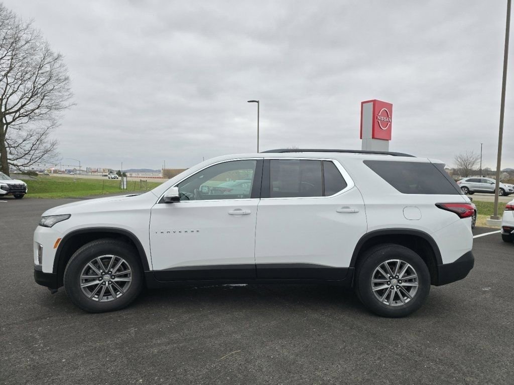 Used 2023 Chevrolet Traverse LT image 9