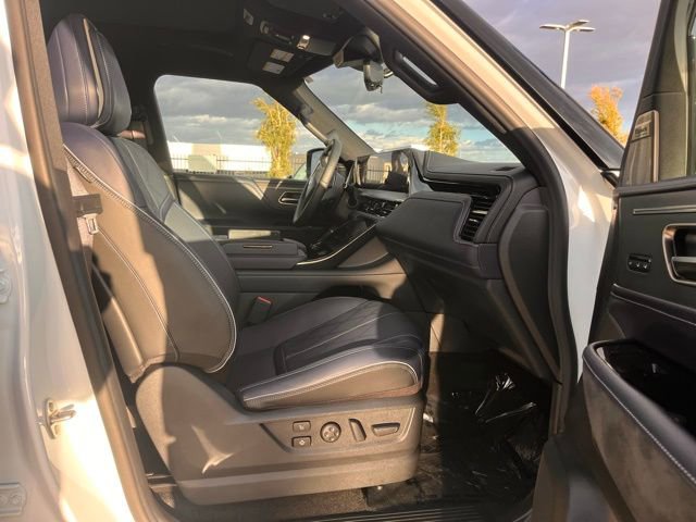 Certified 2026 INFINITI QX80 4WD w/ Sport Exterior Package image 9