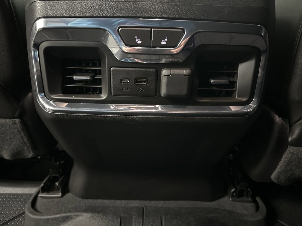 Used 2019 Chevrolet Silverado 1500 High Country w/ Technology Package image 40