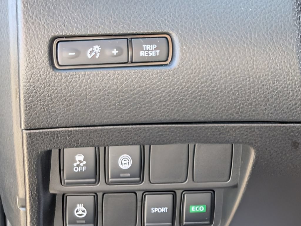 Used 2022 Nissan Rogue Sport SV FWD image 24
