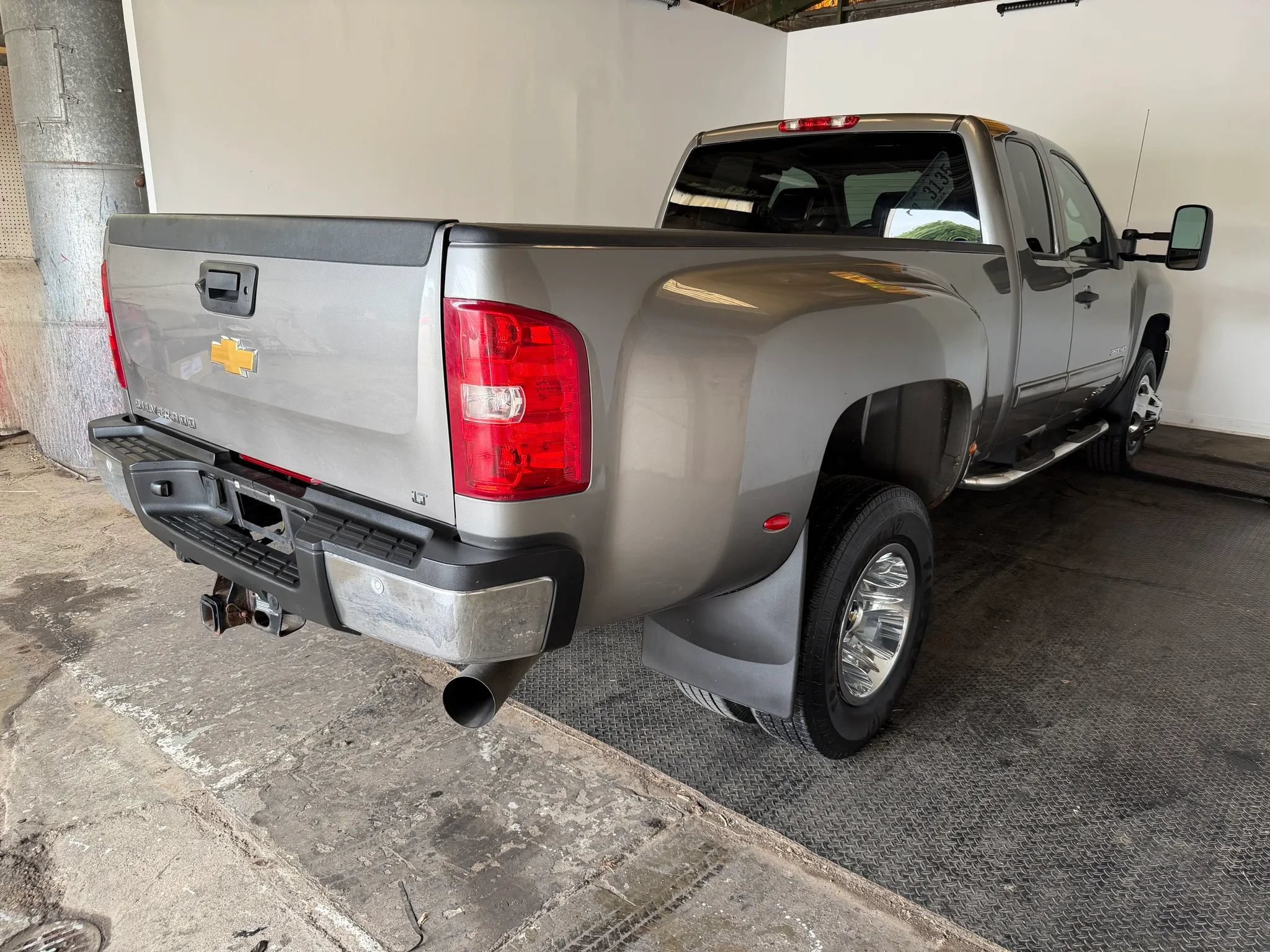 Used 2013 Chevrolet Silverado 3500 LT w/ Interior Plus Package AWD/4WD image 7