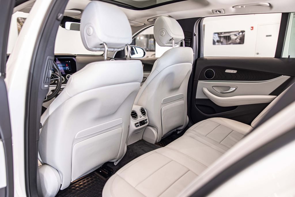 Used 2022 Mercedes-Benz E 450 4MATIC All-Terrain Wagon image 30