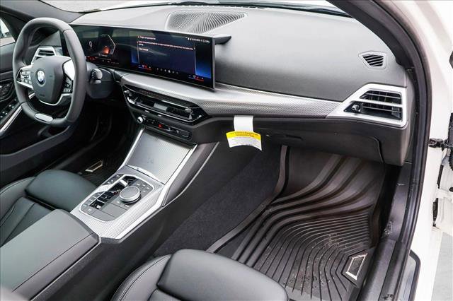 Certified 2025 BMW 330i xDrive Sedan w/ Convenience Package image 25