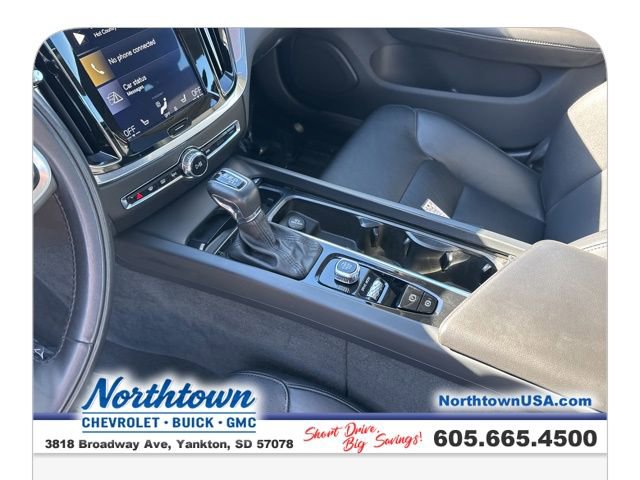 Used 2020 Volvo S60 T6 Momentum image 14