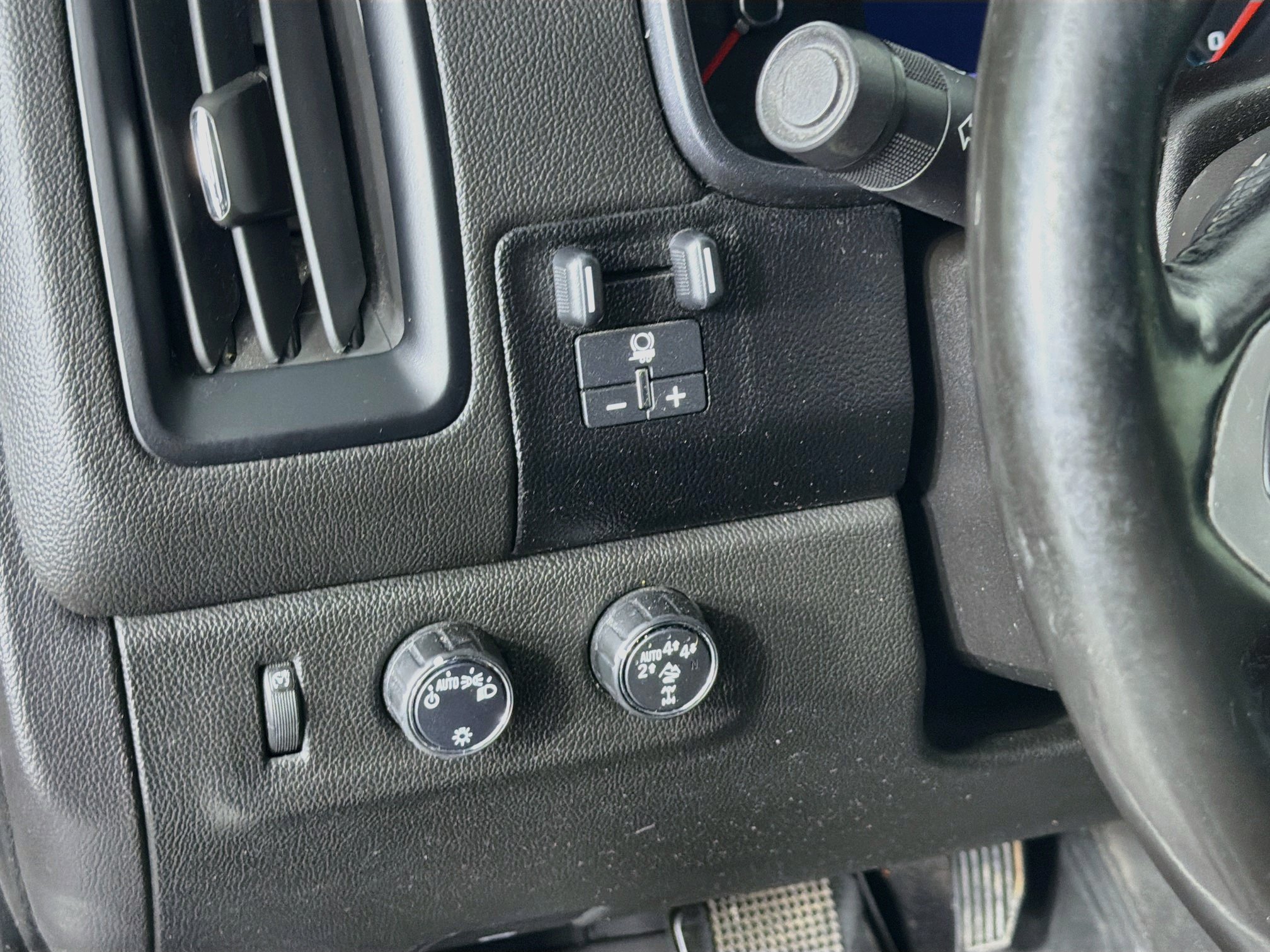 Used 2019 Chevrolet Colorado ZR2 AWD/4WD image 16