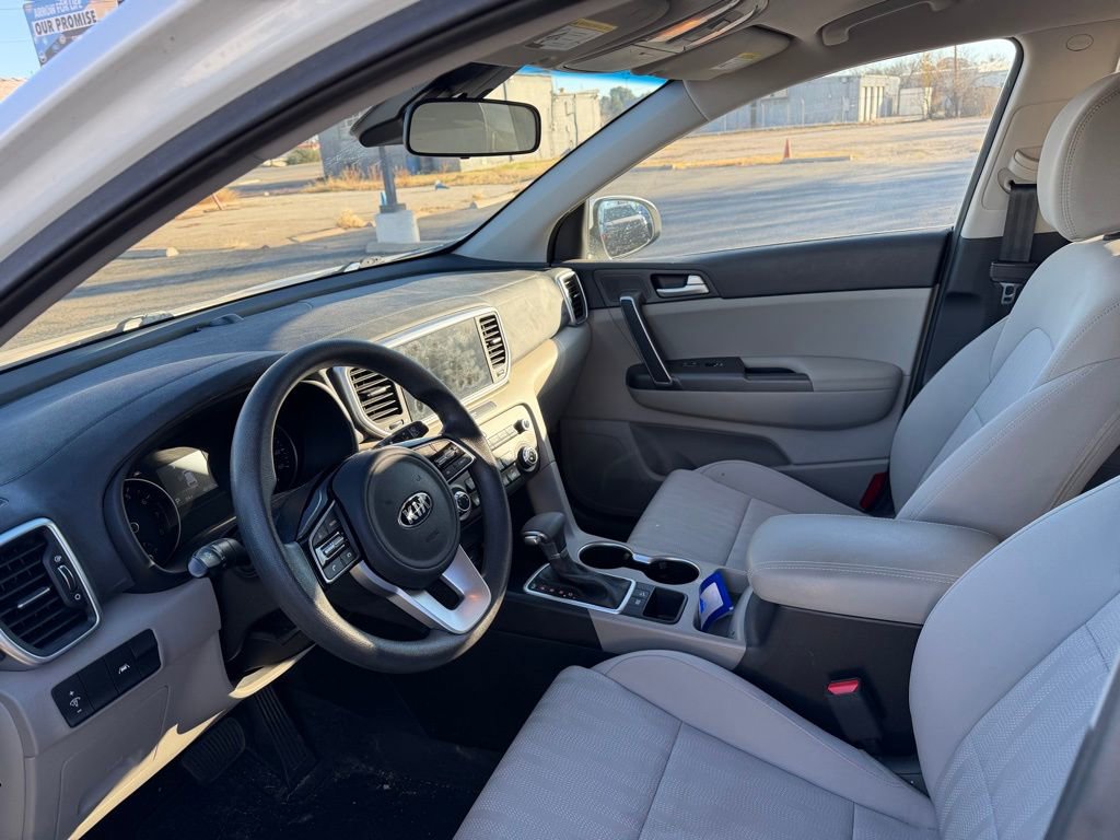 Used 2022 Kia Sportage LX image 7