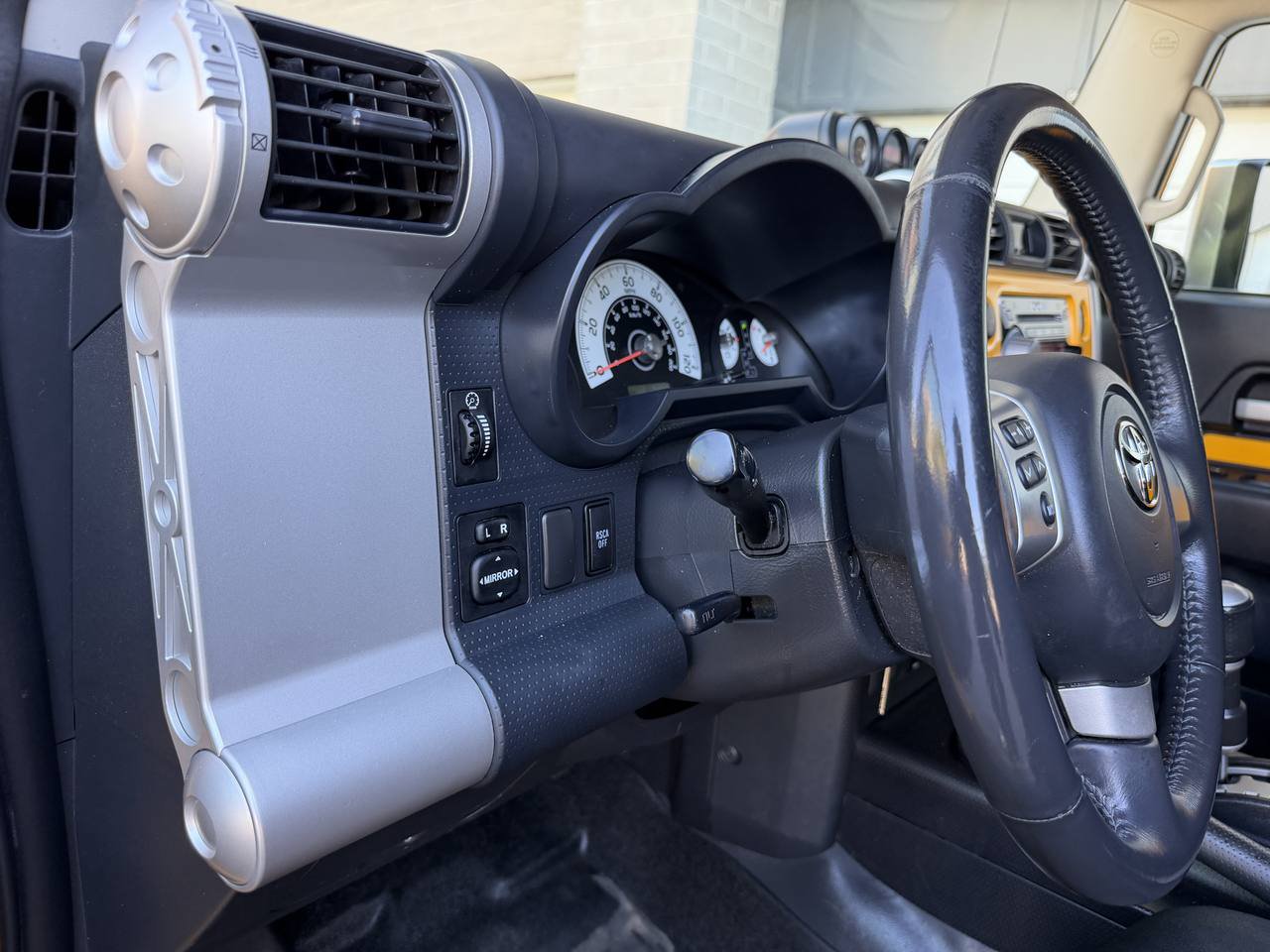 Used 2009 Toyota FJ Cruiser 4WD w/ Upgrade Pkg 2 image 18