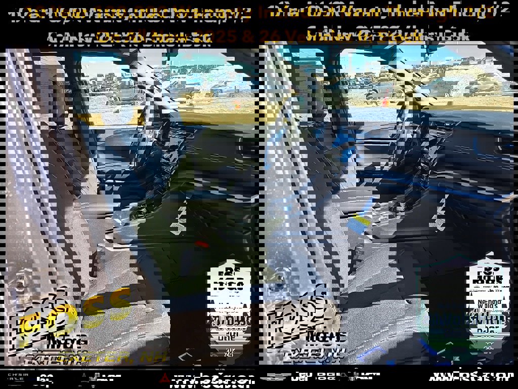 New 2025 Jeep Grand Cherokee Laredo image 11