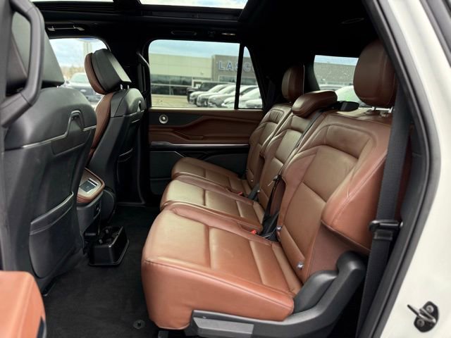 Used 2025 Lincoln Navigator L Reserve image 17