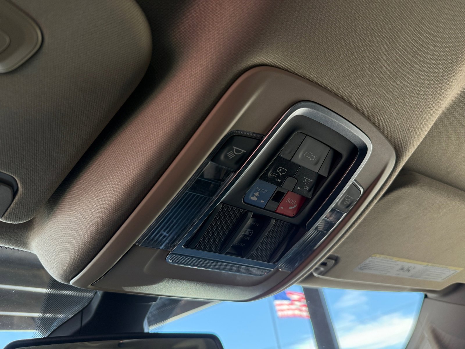 Used 2019 RAM 1500 Laramie RWD image 19