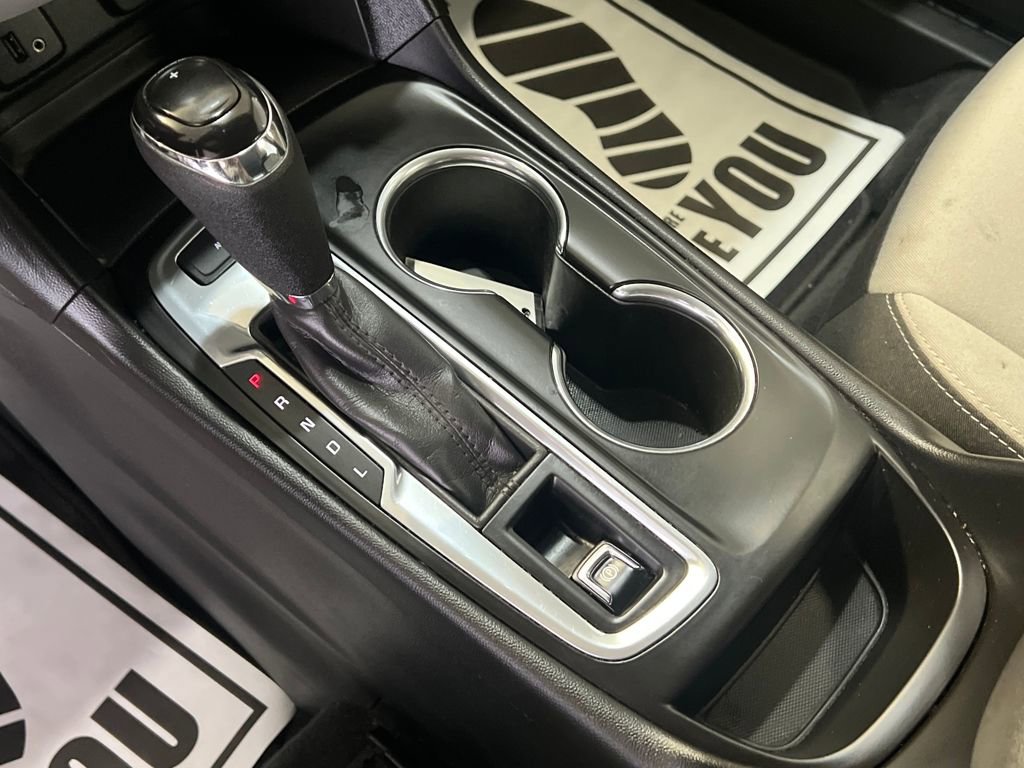 Used 2018 Chevrolet Equinox LS image 31