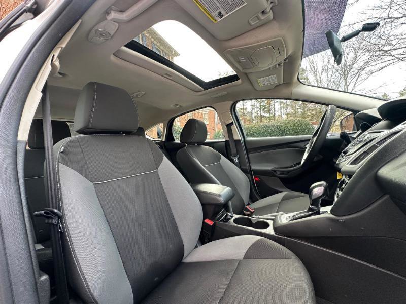 Used 2014 Ford Focus SE image 37