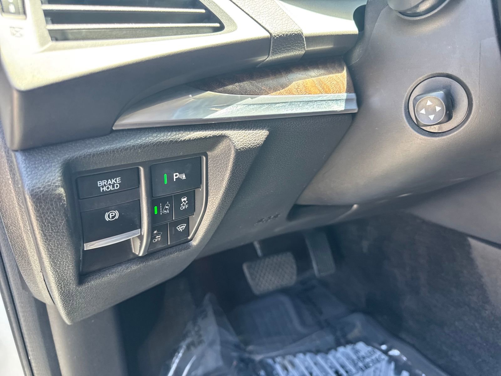 Used 2018 Acura MDX SH-AWD w/ Advance Package image 14
