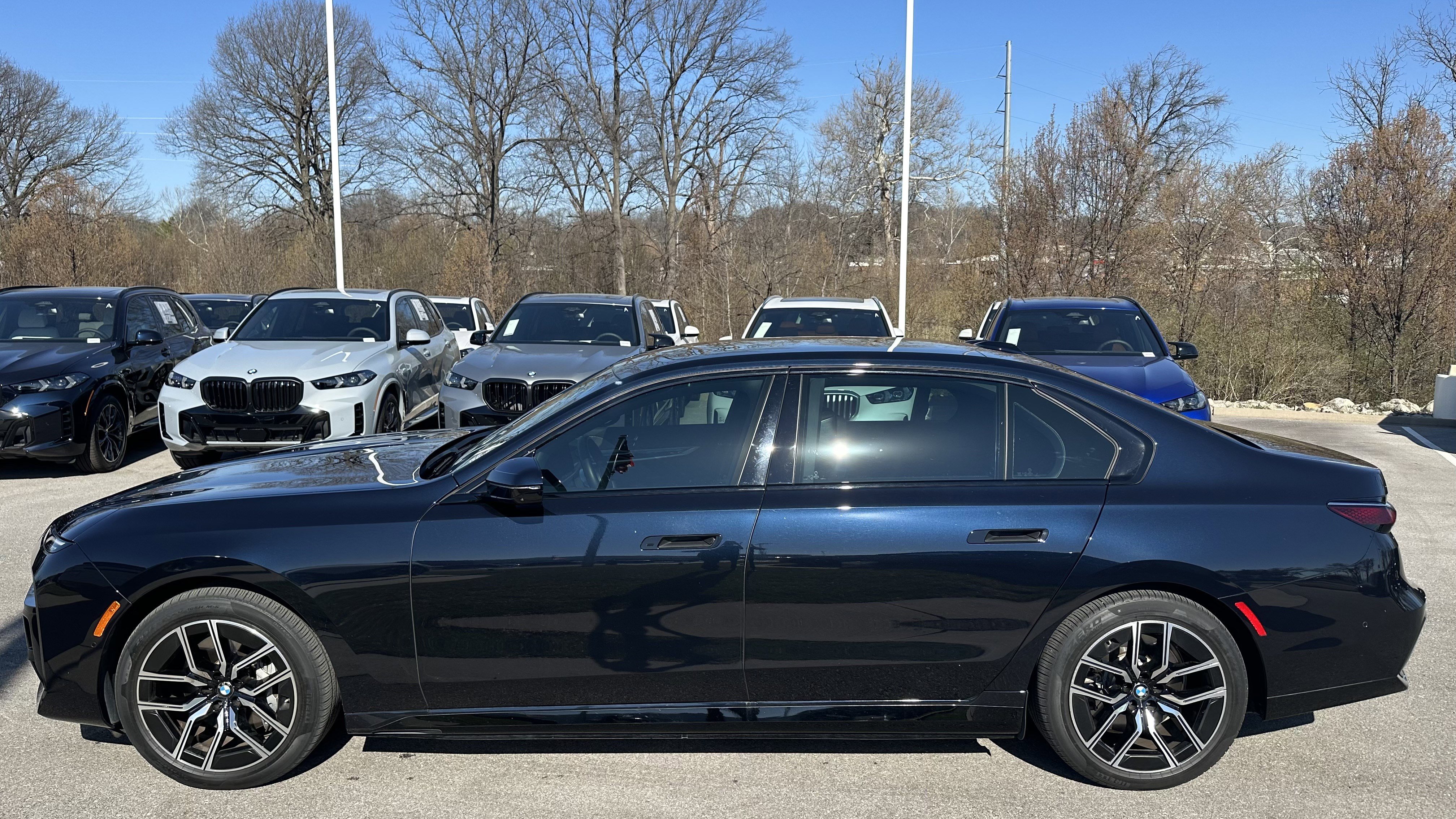 Used 2024 BMW i7 xDrive60 image 7