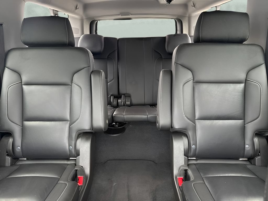 Used 2020 Chevrolet Suburban Premier AWD/4WD image 13