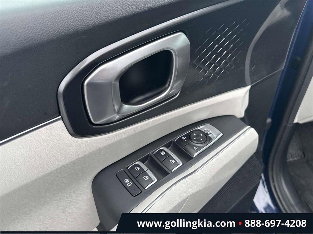 Certified 2024 Kia Sorento S w/ Panoramic Sunroof Package image 15