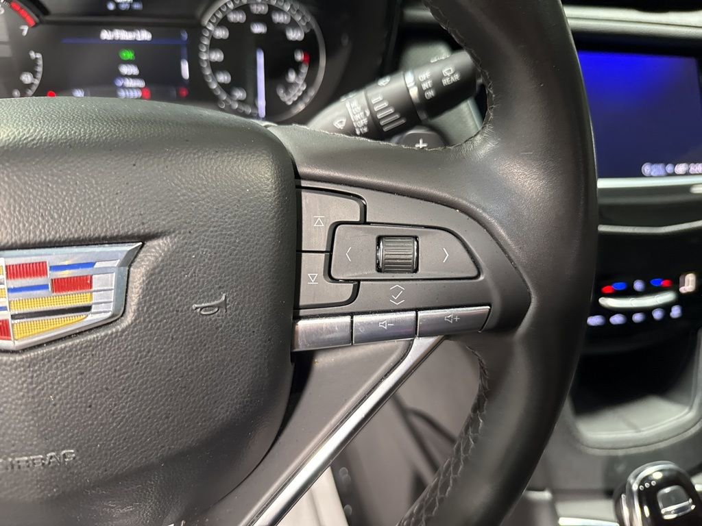 Used 2023 Cadillac XT6 Luxury image 22