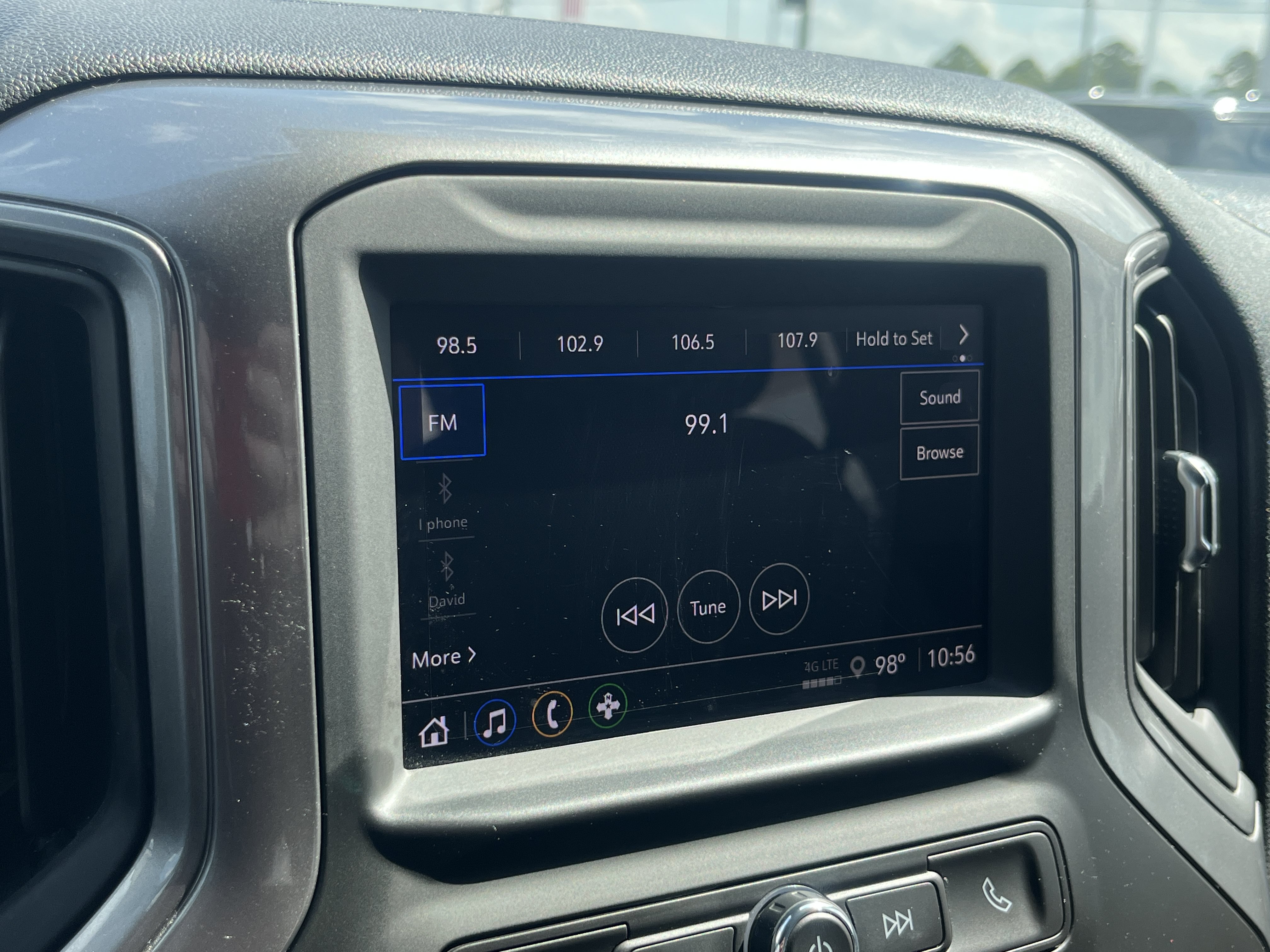 Used 2025 Chevrolet Silverado 1500 Custom Trail Boss w/ LPO, Dark Essentials Package AWD/4WD image 24