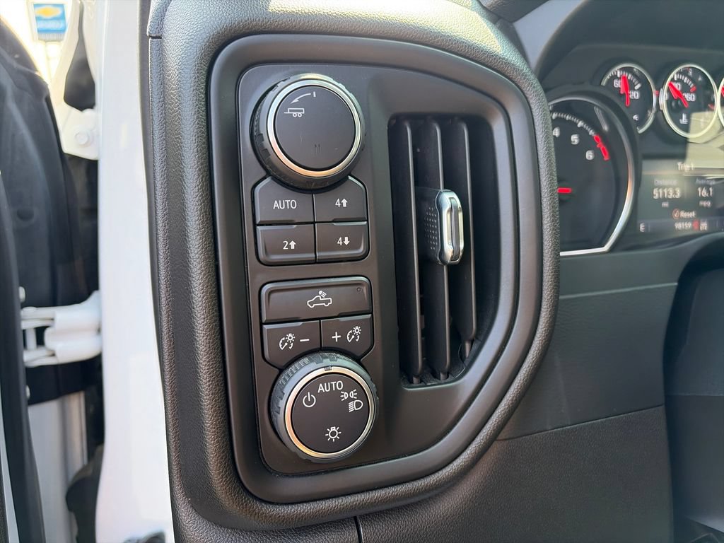 Used 2021 Chevrolet Silverado 1500 Custom Trail Boss w/ Safety Confidence Package AWD/4WD image 17