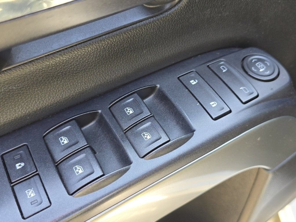 Used 2015 Chevrolet Silverado 1500 LT w/ All Star Edition AWD/4WD image 29