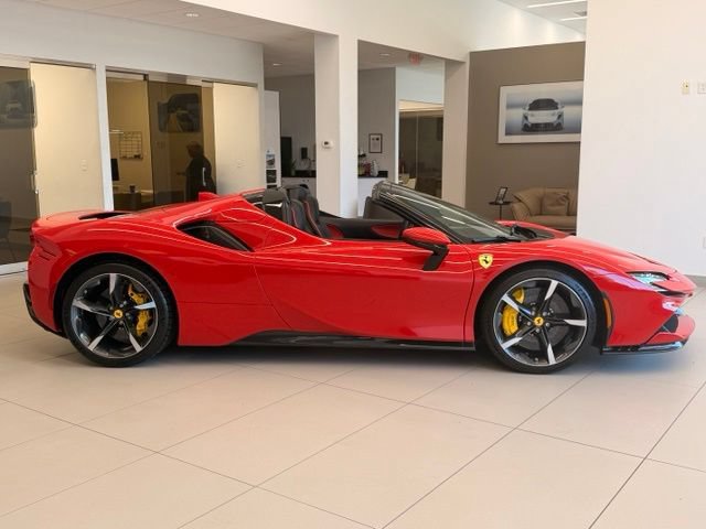 Used 2023 Ferrari SF90 Spider AWD/4WD image 5