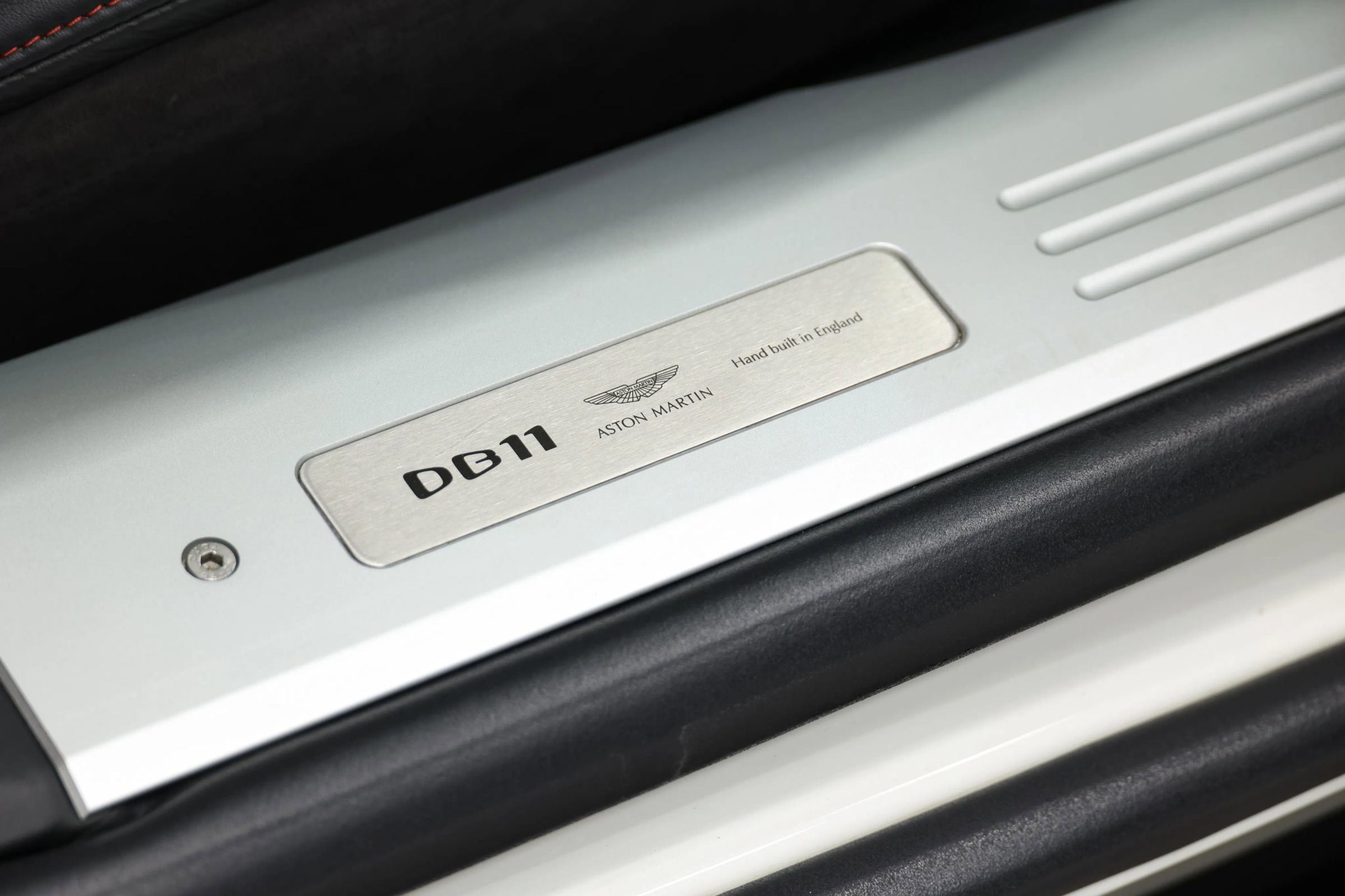 Used 2018 Aston Martin DB11 Coupe image 65