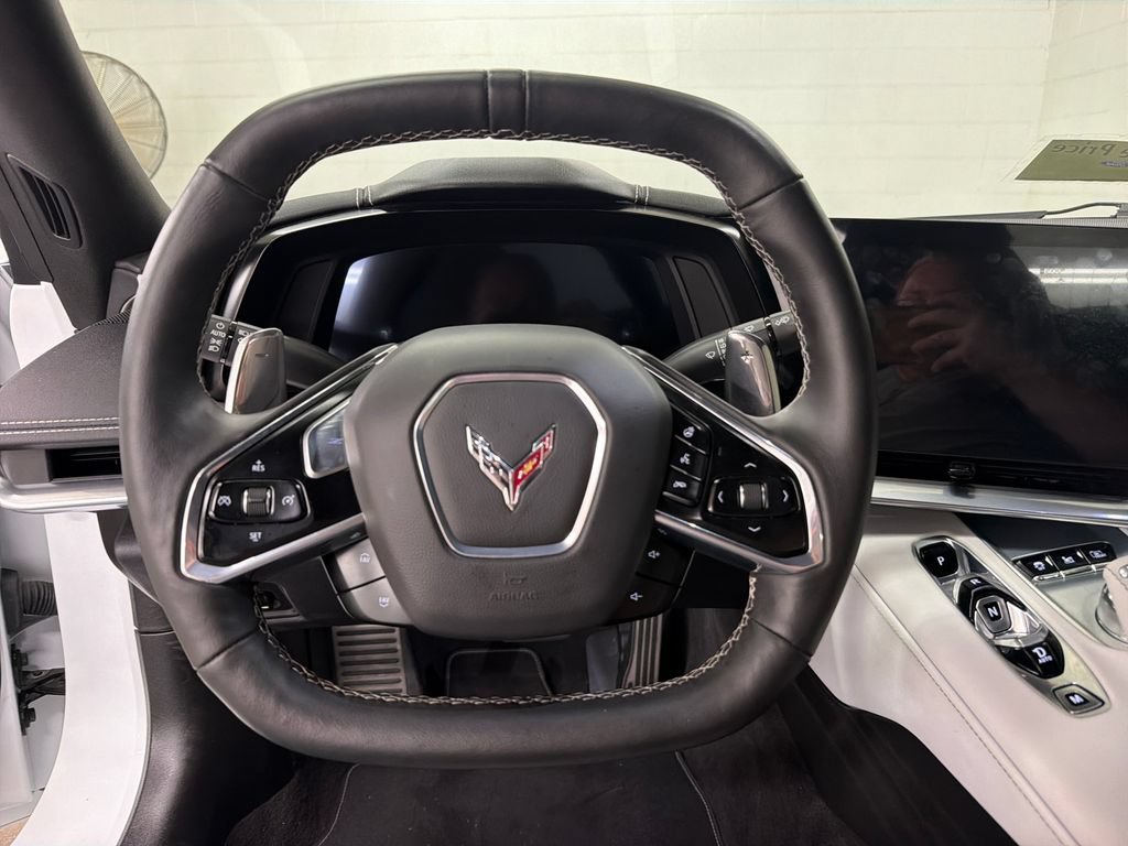 Used 2023 Chevrolet Corvette Stingray Preferred Conv w/ Z51 Performance Package RWD image 17