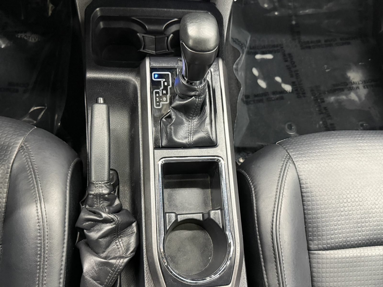Used 2018 Toyota Tacoma TRD Sport AWD/4WD image 35