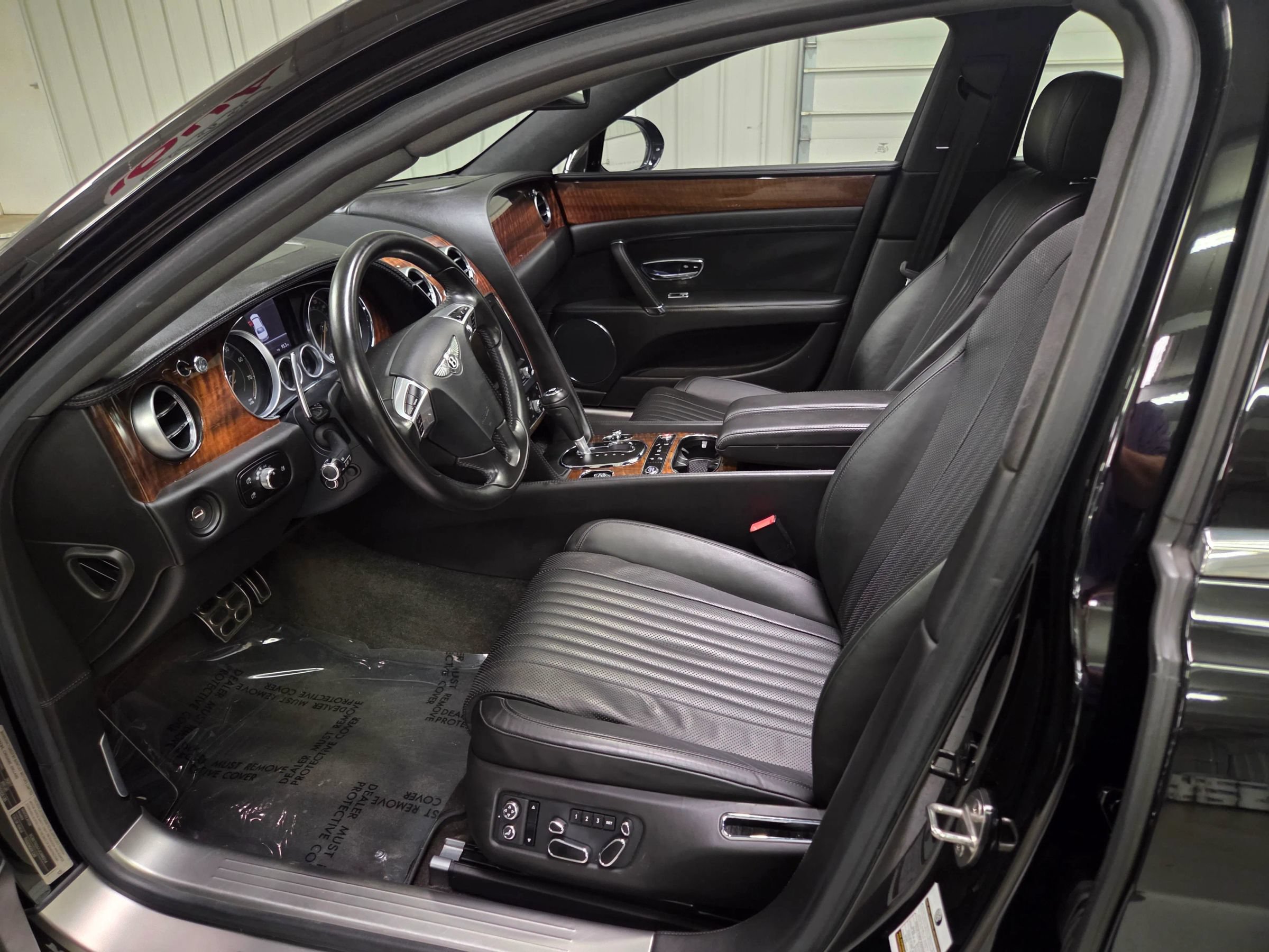 Used 2018 Bentley Flying Spur V8 AWD/4WD image 15