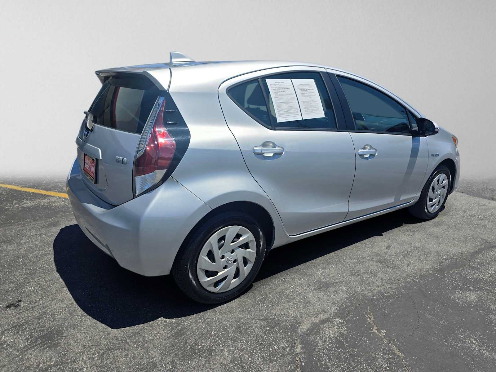 Used 2016 Toyota Prius C Two FWD image 3