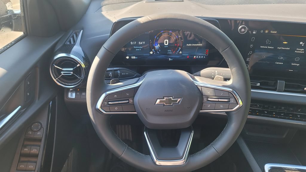 New 2026 Chevrolet Equinox LT w/ Convenience Package II FWD image 20