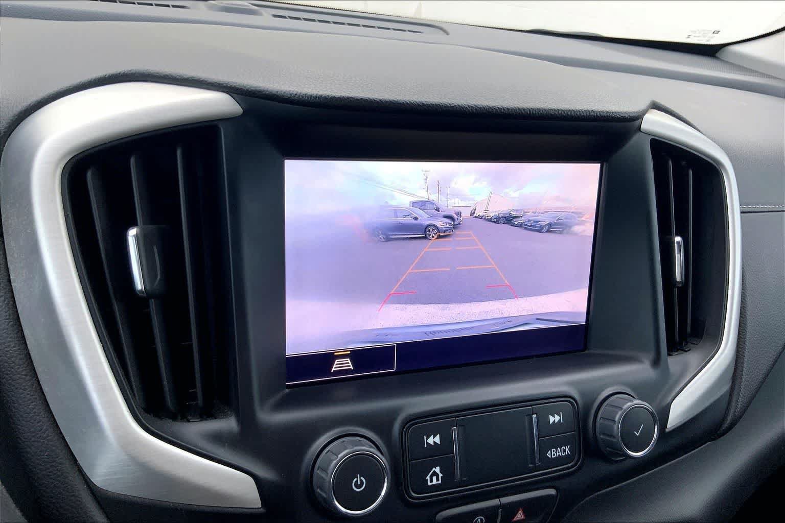 Used 2023 GMC Terrain SLE w/ Driver Convenience Package FWD image 26