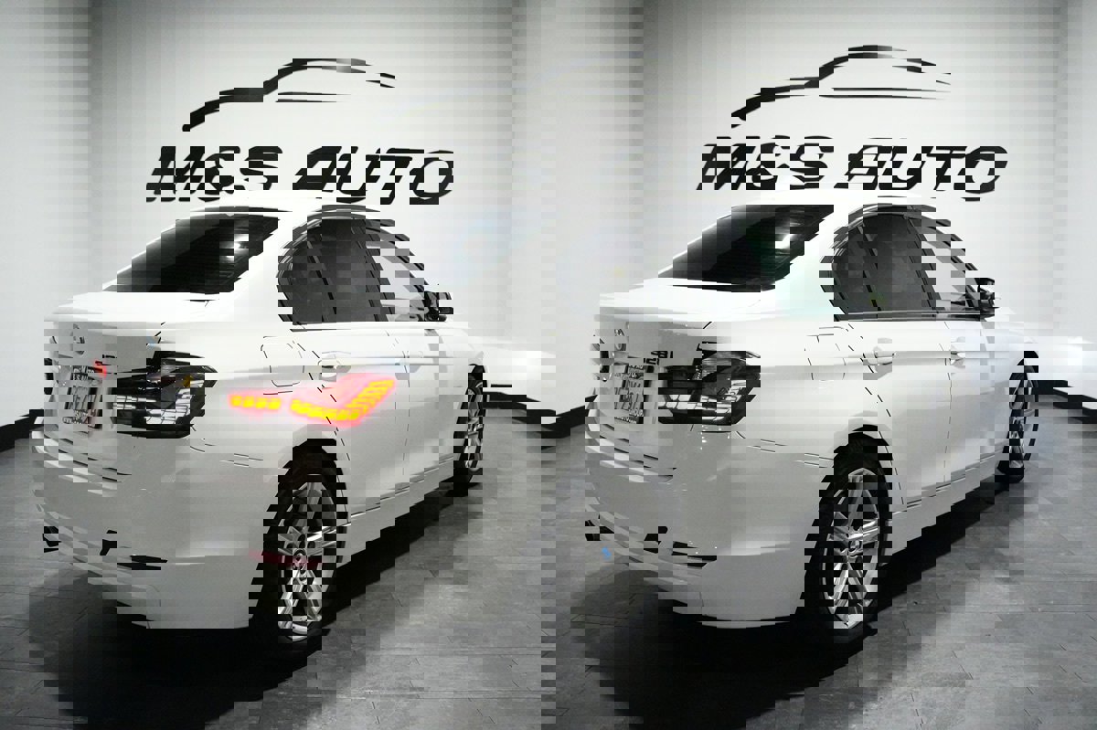 Used 2015 BMW 328i Sedan RWD image 24