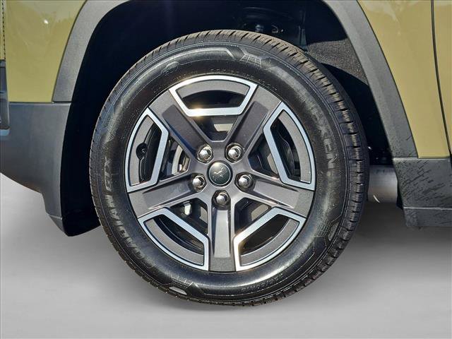 Used 2026 Jeep Cherokee Limited AWD/4WD image 28