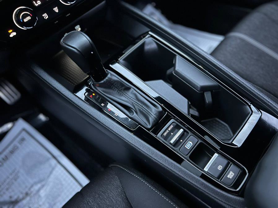 Used 2024 Honda Accord Sport image 15