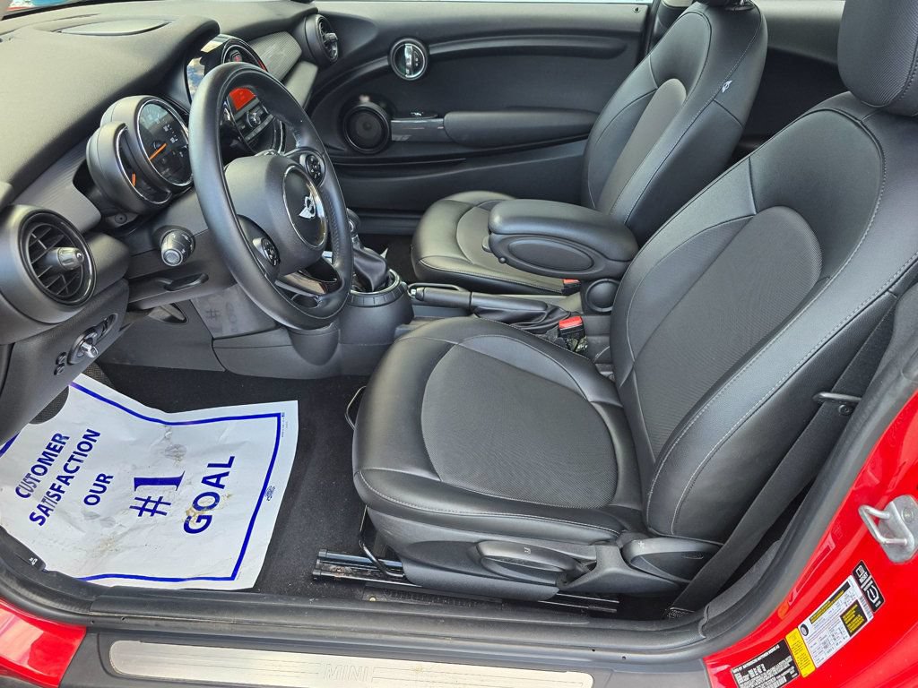 Used 2014 MINI Cooper 2-Door Hardtop FWD image 8