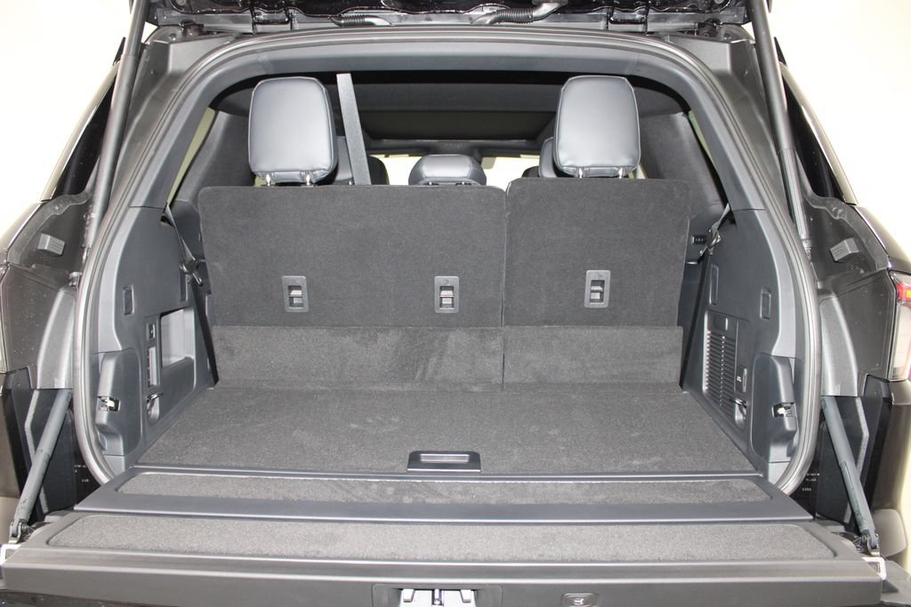 New 2027 Lincoln Navigator Reserve w/ Jet Appearance Package AWD/4WD image 15