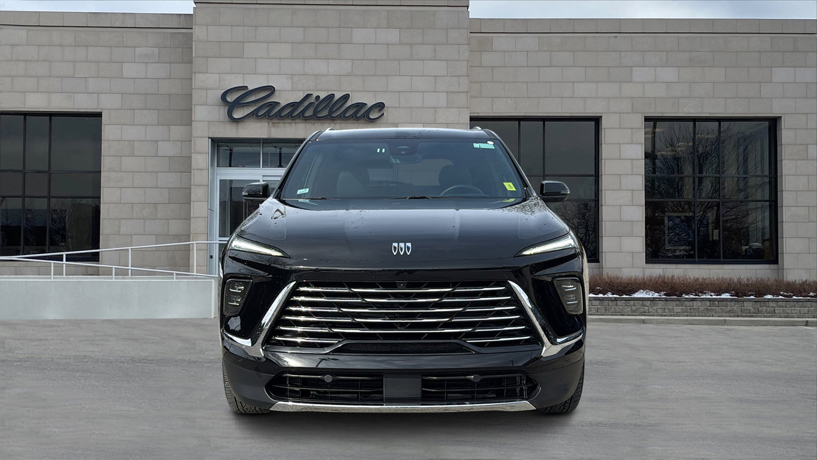 Used 2025 Buick Enclave Preferred image 7