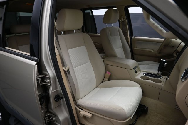 Used 2006 Ford Explorer XLT AWD/4WD image 29