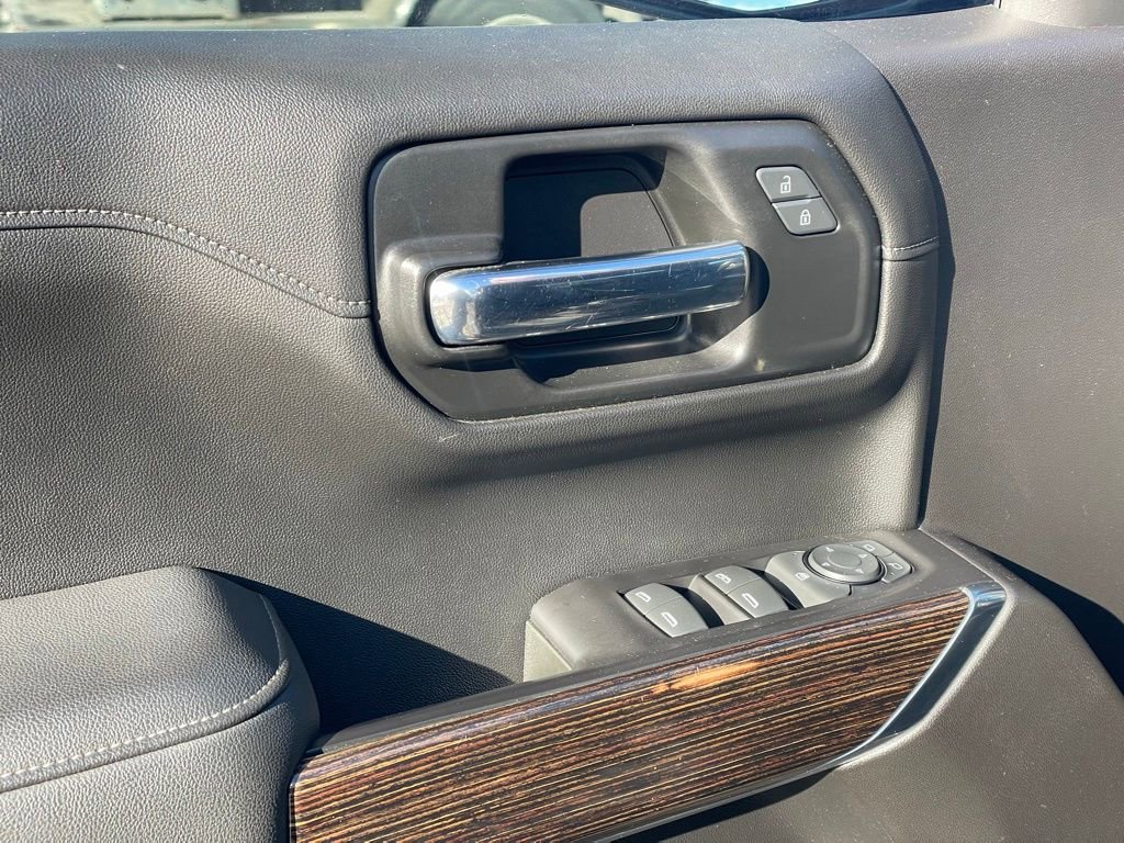 Used 2020 GMC Sierra 1500 Elevation w/ Elevation Value Package image 8